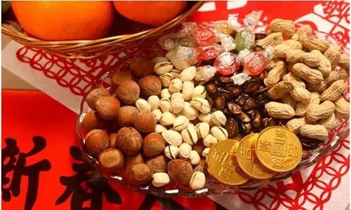<strong>昆明年貨哪里去？昆明最全批發(fā)市場攻略，物美價(jià)廉才是年貨王道！</strong>